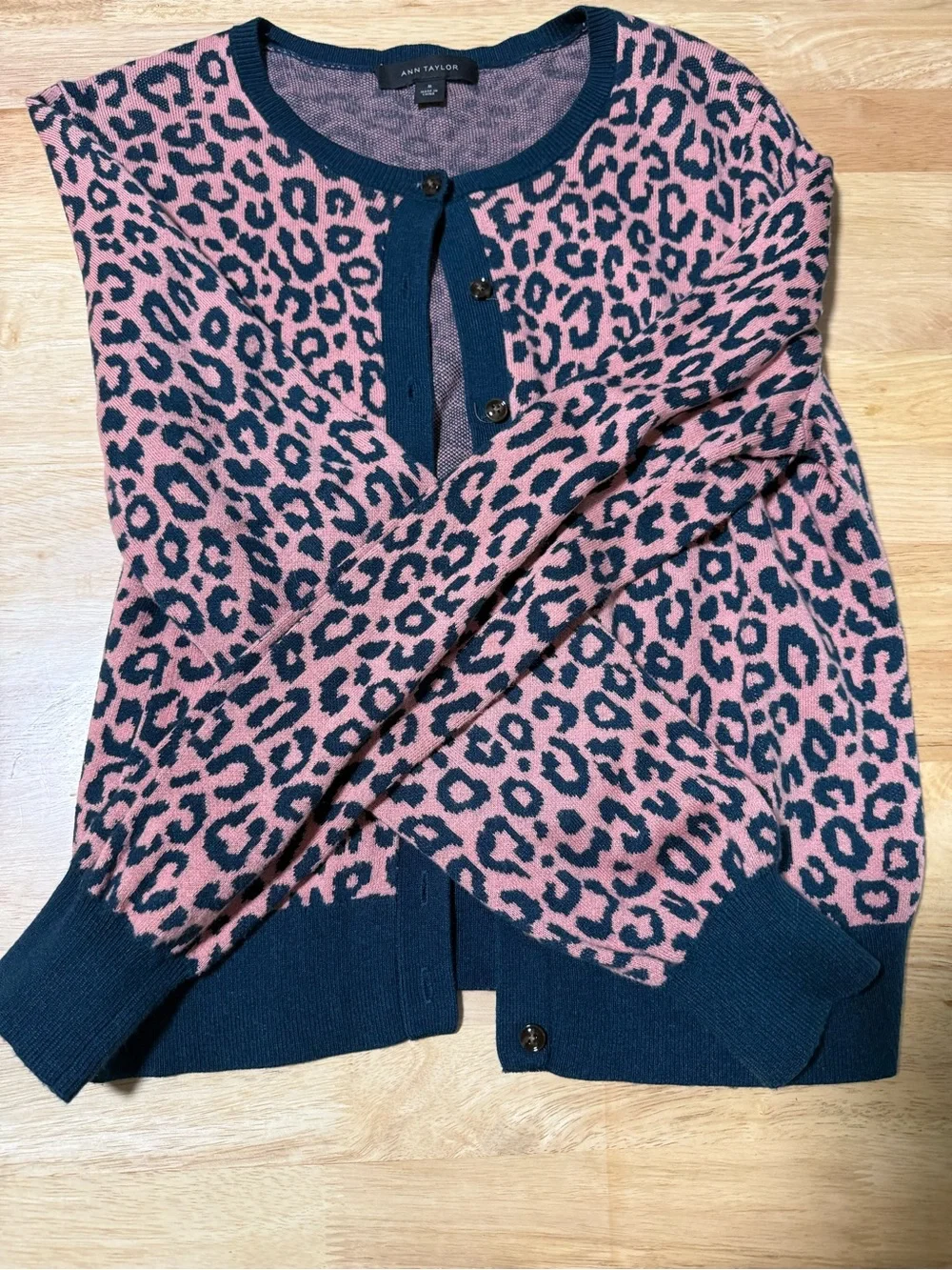 Ann Taylor Women’s Medium Pink Navy Leopard Print Button Cardigan Sweater